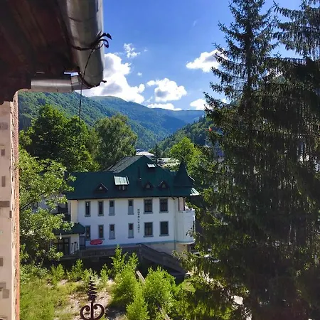 Hotel de apartamente Royal 1901 Sinaia